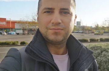 2050777209_huge