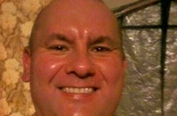Screenshot_2024-04-02-14-40-14-656_com.google.android.apps_.photos