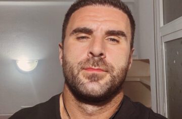 B07AA4C1-78C6-4D82-B91F-4105D20BCDA6